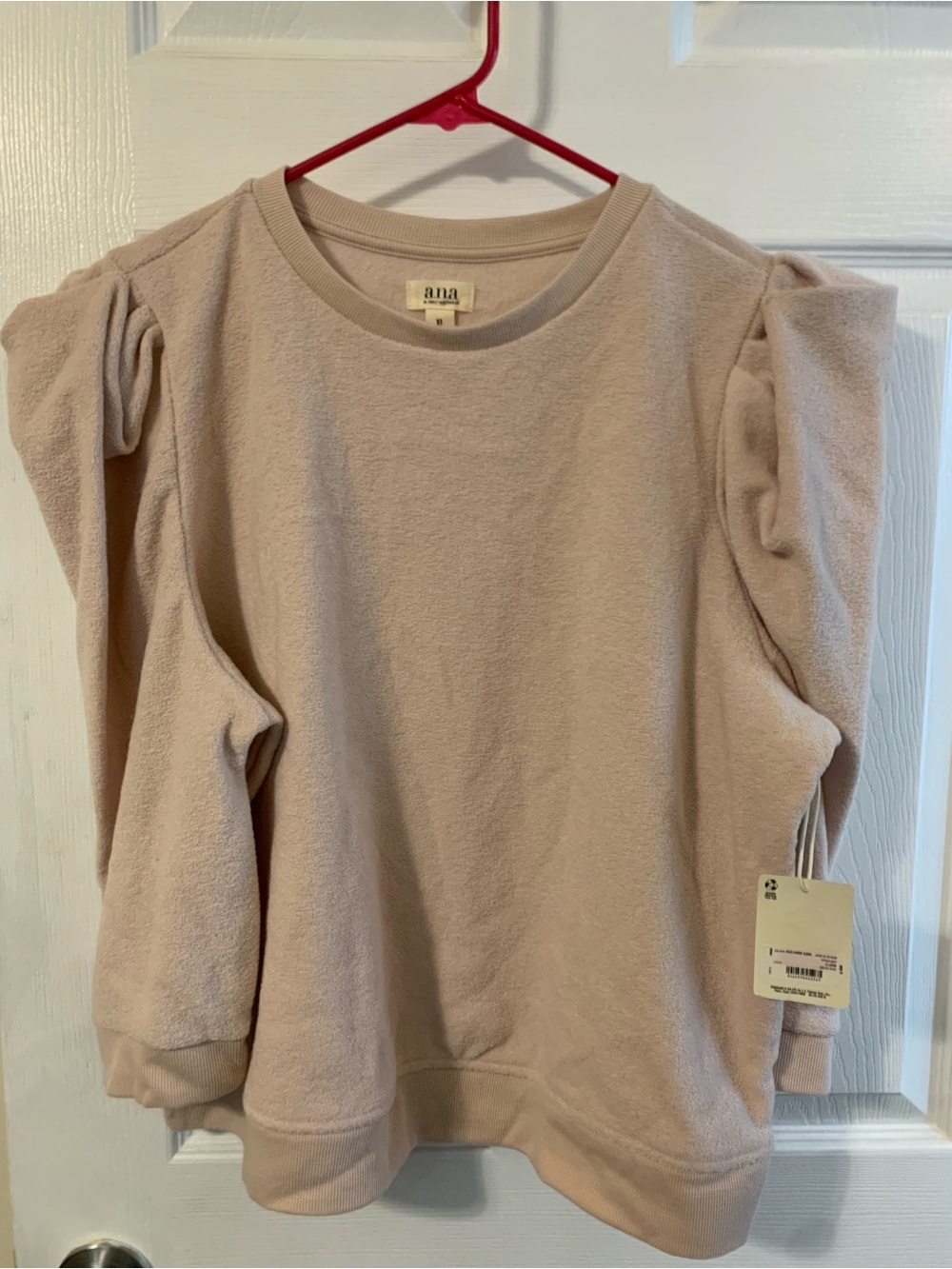 a.n.a. NWT’s size XL light pink puffer sleeve pullover